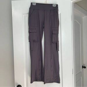 Casei Dark Gray Yoga Cargo Bootcut Leggings